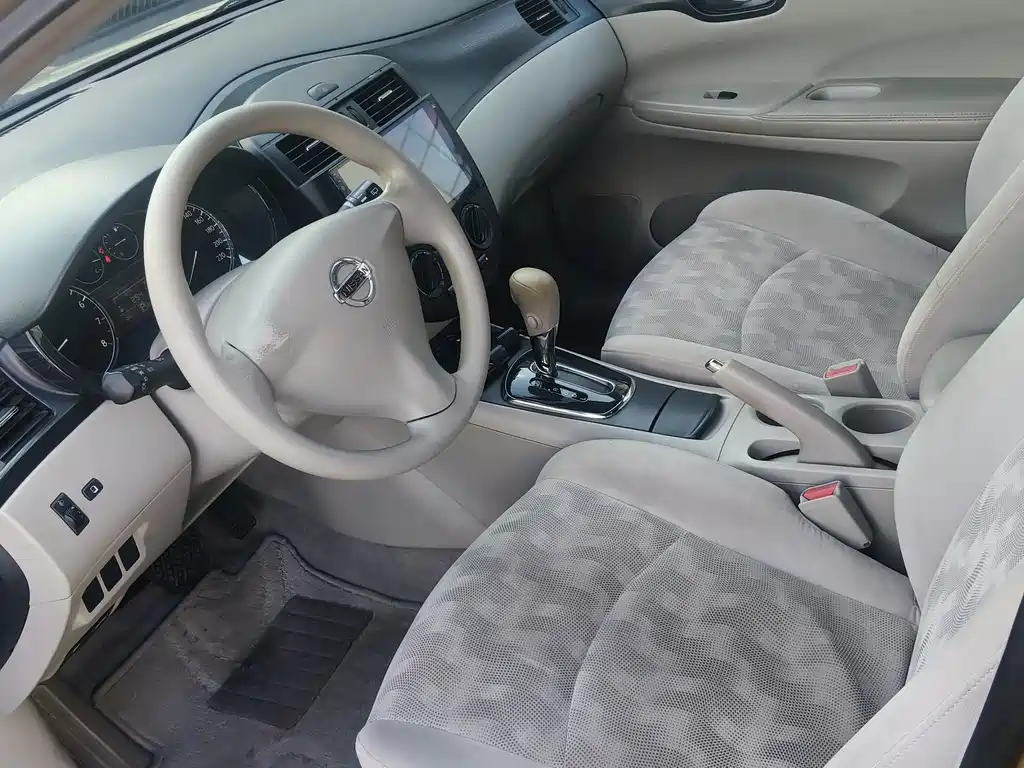 Nissan Tiida 2011 1.6L CVT