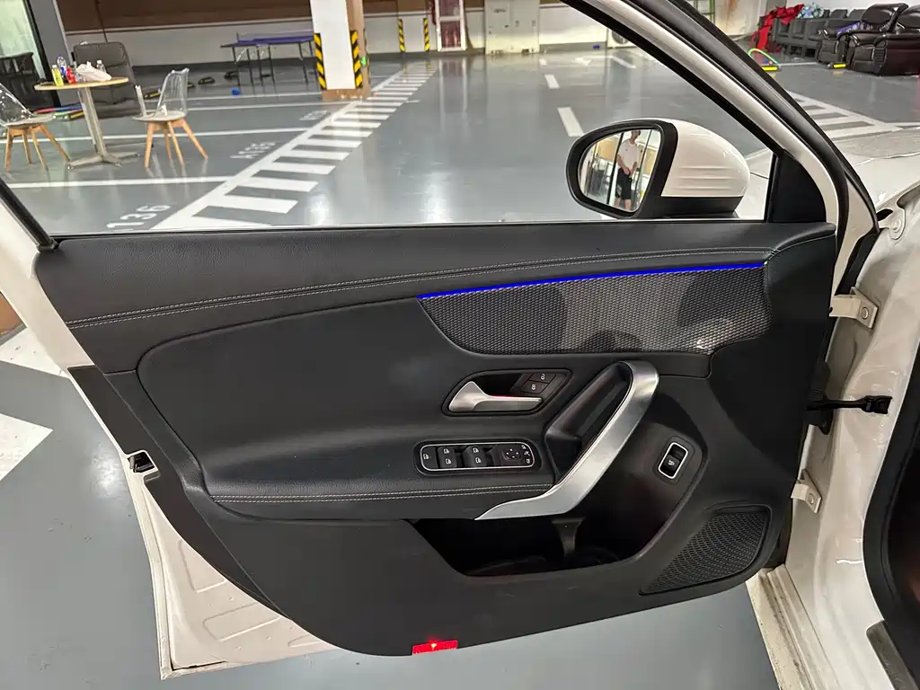 Mercedes-Benz A-Class A 2022 A 200 L Sport