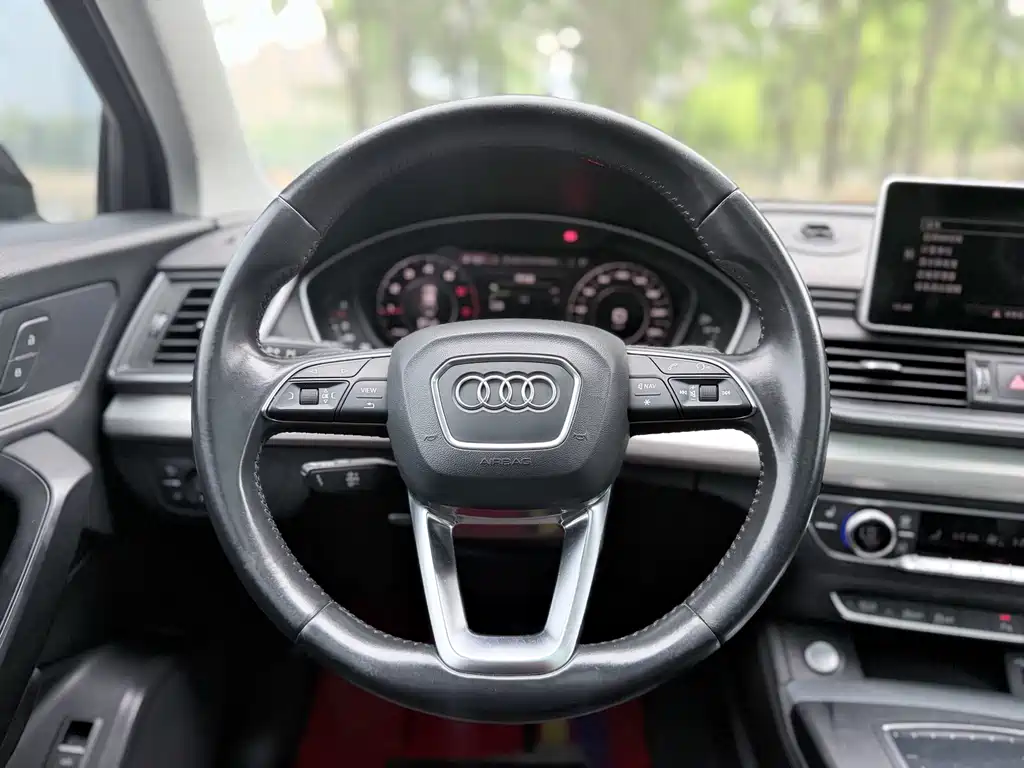 Audi Q5L 2018 40 TFSI Fashion V