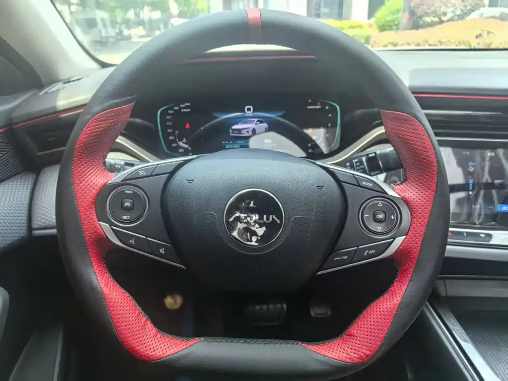 Dongfeng Aeolus Yixuan Max MAX 2021 1.5T