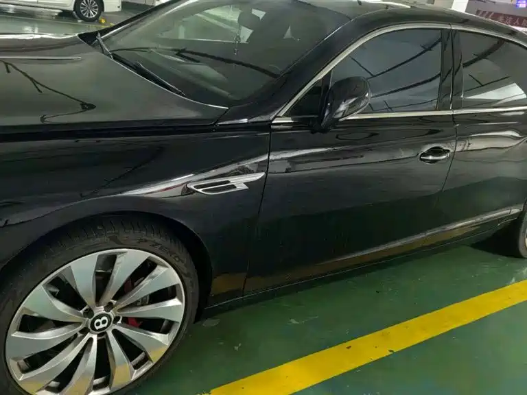 Bentley Flying Spur 2017 4.0T V8 S Standard