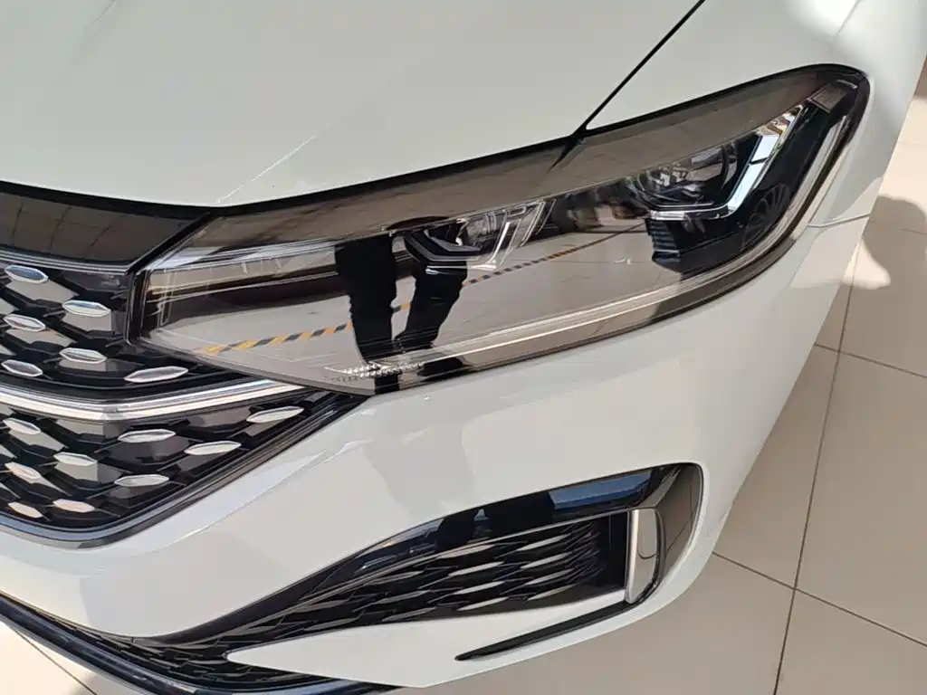 Volkswagen Lavida — миниатюра 24