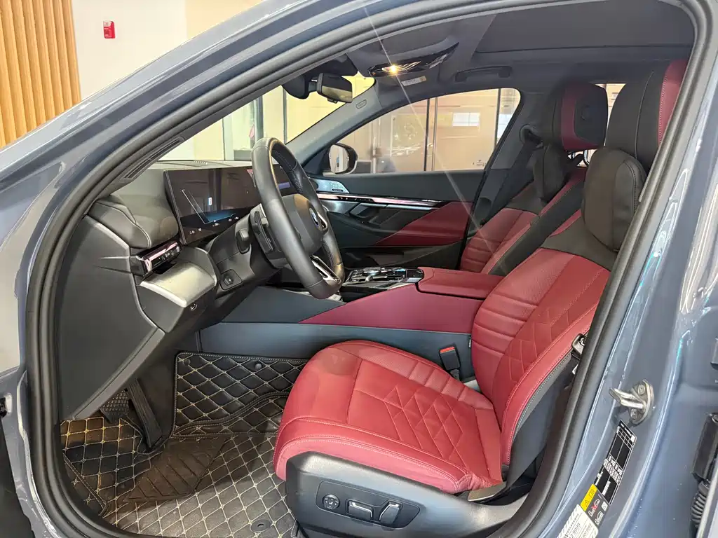BMW i5 2024 eDrive 35L Premium M Sport