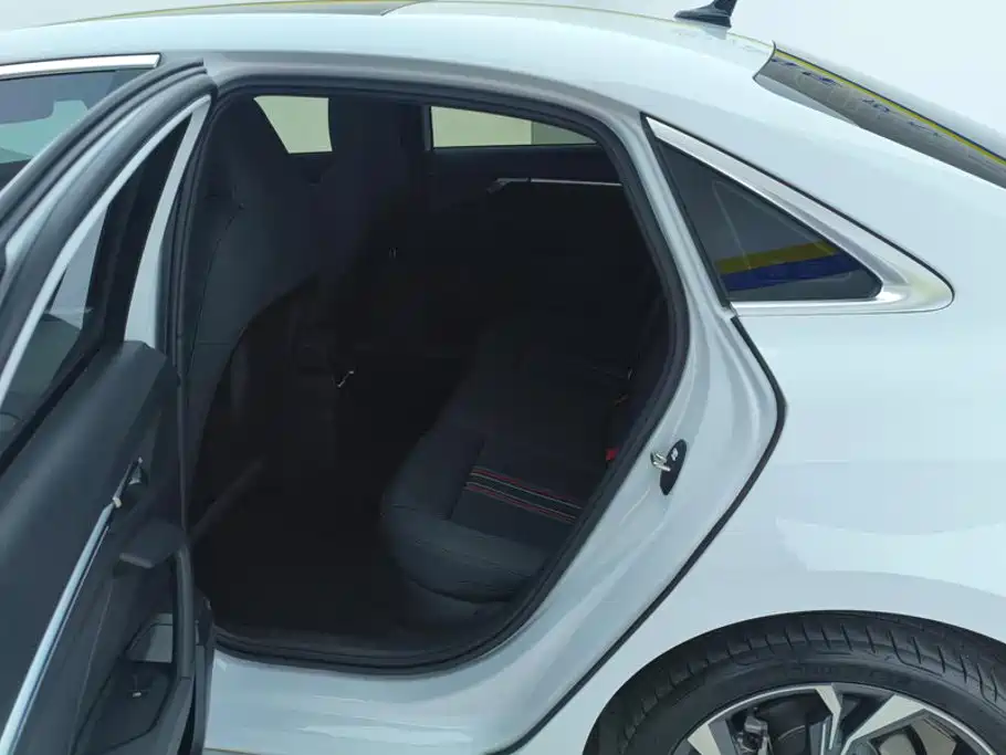 Audi A3 — миниатюра 11