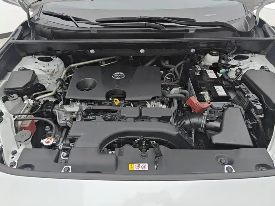 Toyota RAV4 — миниатюра 10