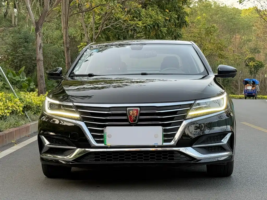 ROEWE I6 NEW ENERGY