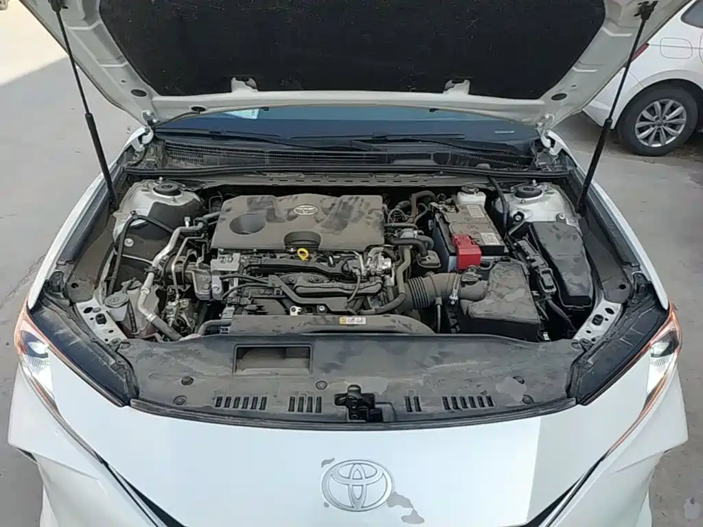 Toyota Camry — миниатюра 20