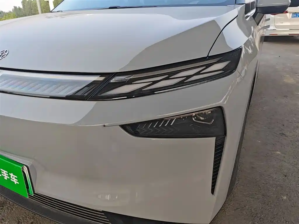 Venucia VX6 — миниатюра 24