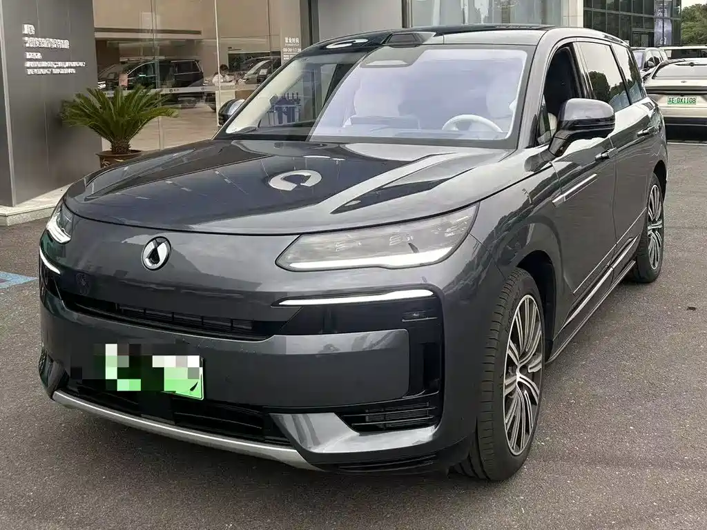 Заказать Denza 腾势N9 2026 года за 7 268 345 ₽  из Китая