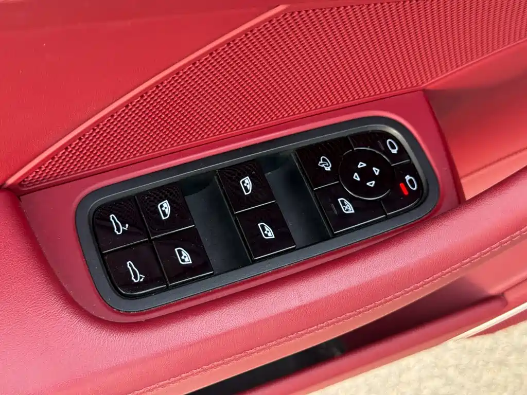 Porsche Panamera — миниатюра 13