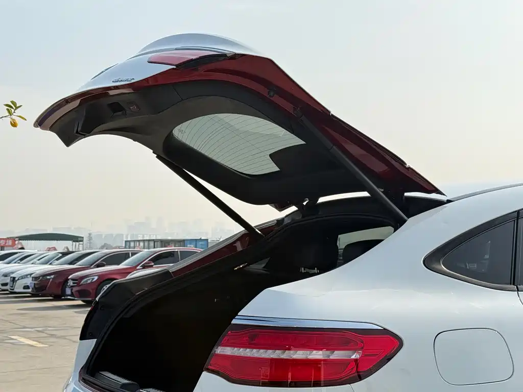 MERCEDES-BENZ GLC COUPE