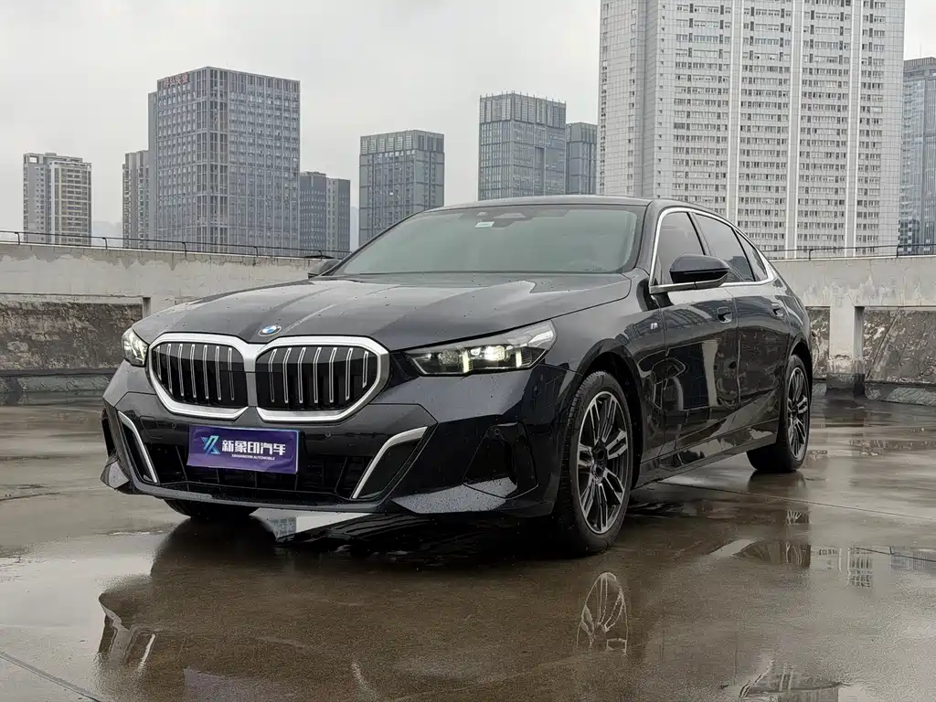 BMW 5 Series 2025