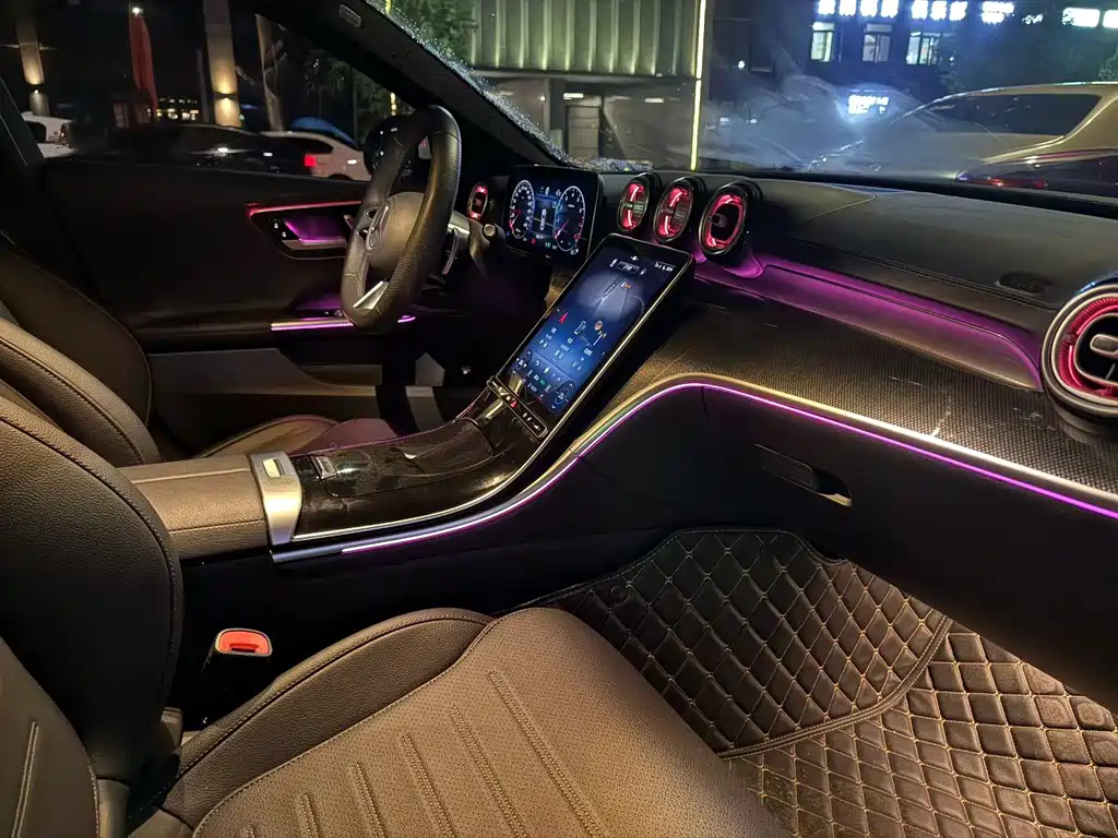 Mercedes-Benz C-Class — миниатюра 8