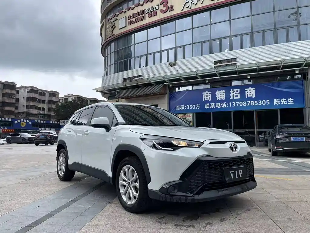 Toyota Frontlander 2023