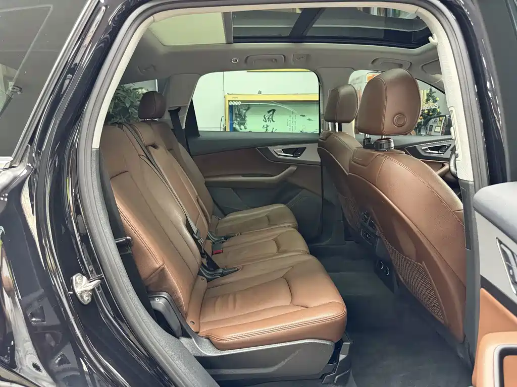 Audi Q7 — миниатюра 26