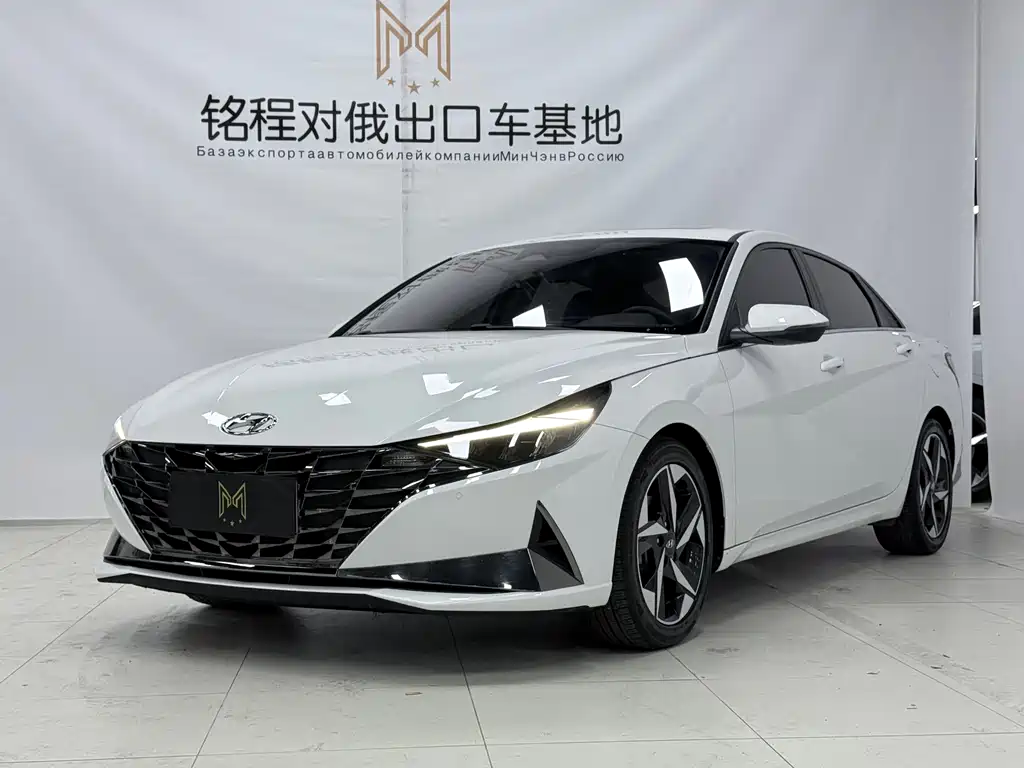 Hyundai Elantra 2023