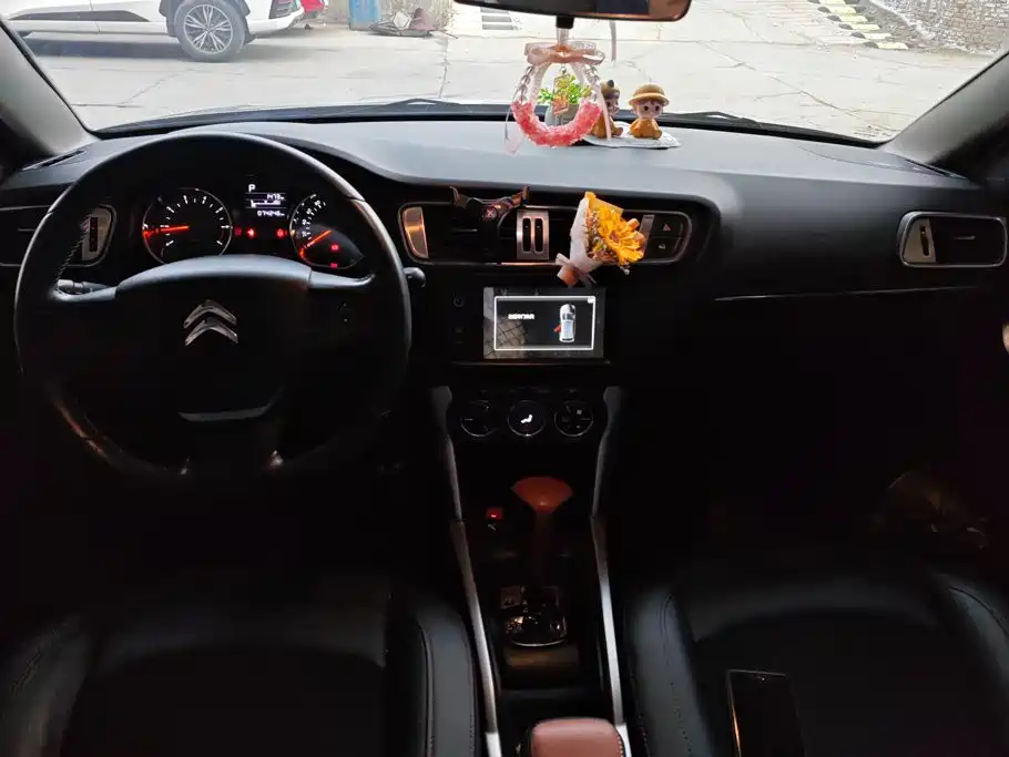 Citroen C3-XR — миниатюра 12