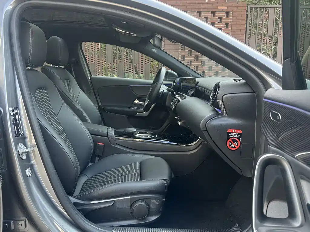 MERCEDES-BENZ A CLASS