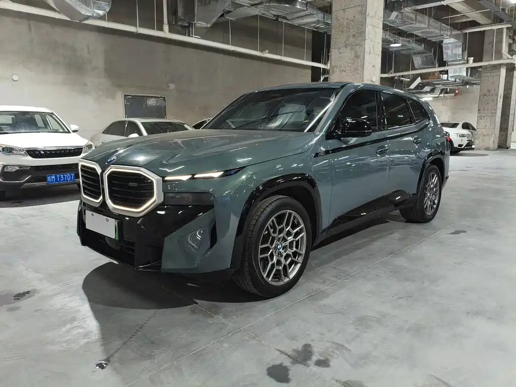 BMW XM 2025