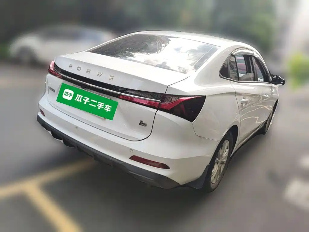 Roewe i5 2023 1.5L MT