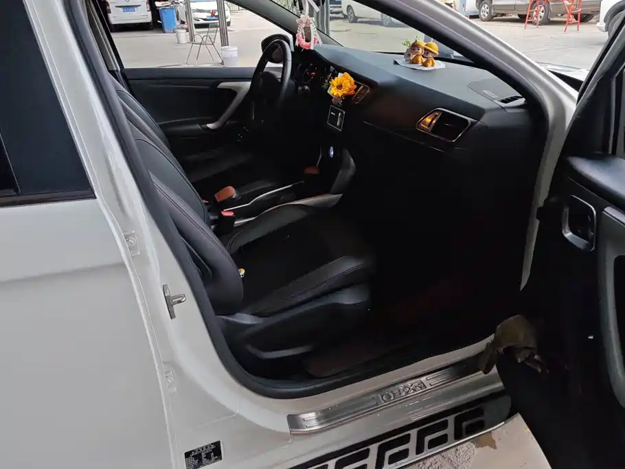 Citroen C3-XR — миниатюра 8