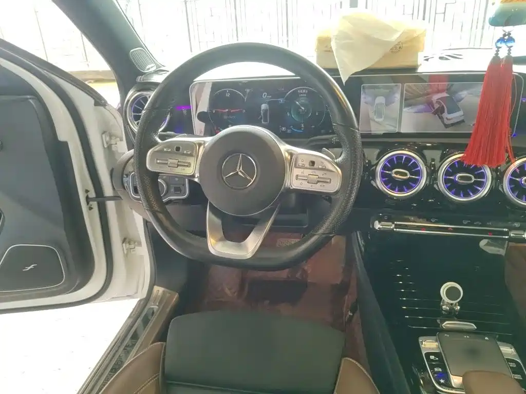 Mercedes-Benz A-Class — миниатюра 3