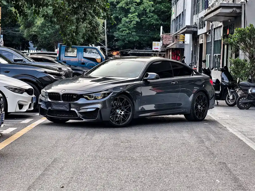 BMW M4 2019