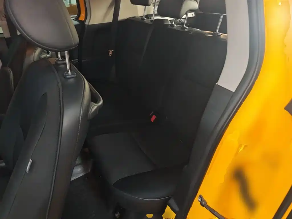 Toyota FJ Cruiser — миниатюра 17