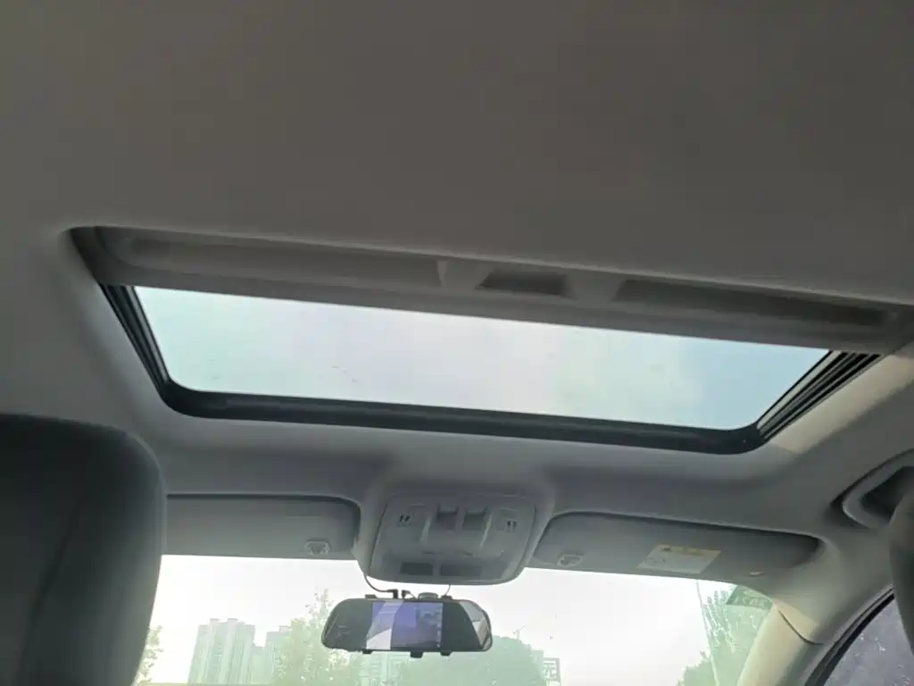 Chevrolet Cruze — миниатюра 18
