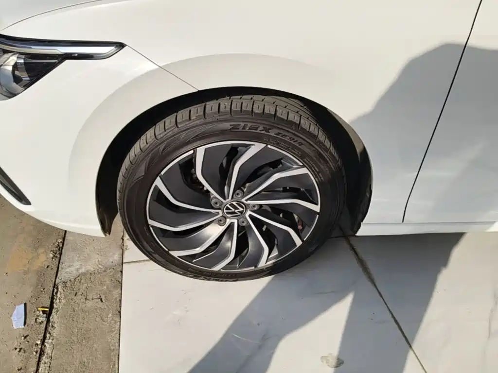 Volkswagen Golf — миниатюра 23