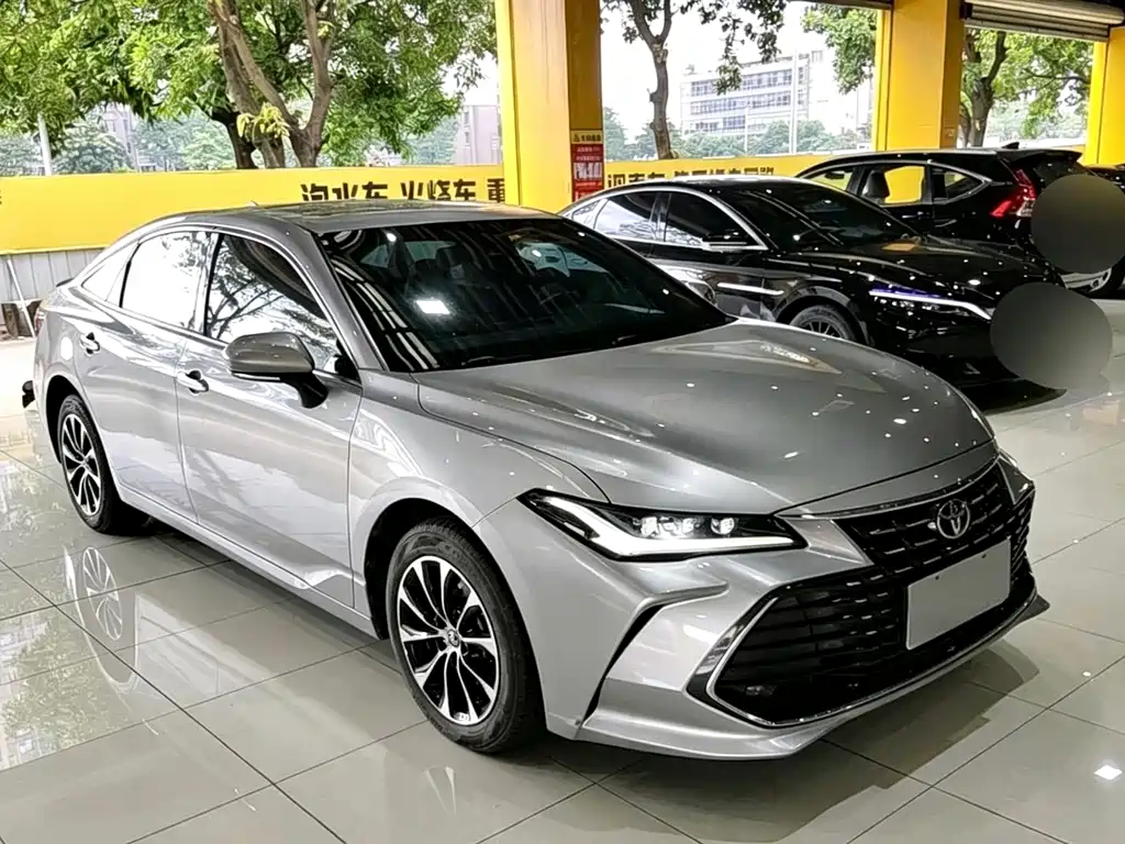 Toyota Avalon — миниатюра 2