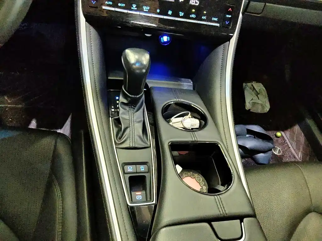 Toyota Avalon — миниатюра 9