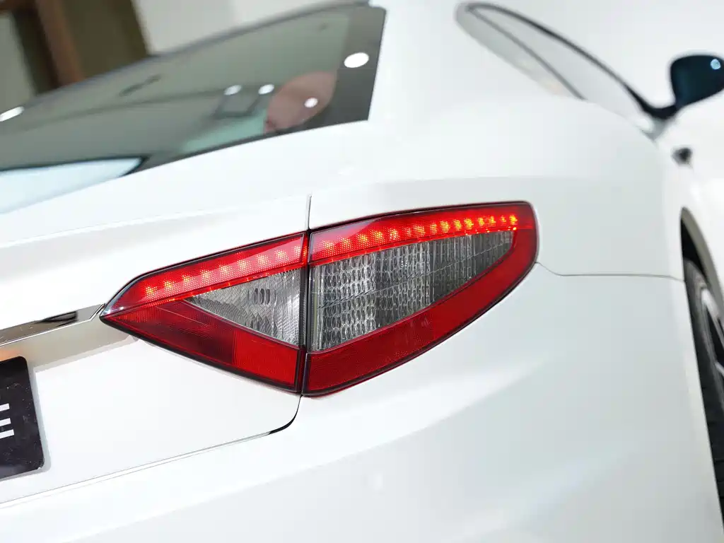 Maserati GranTurismo 2013 4.7L Sport Automatic