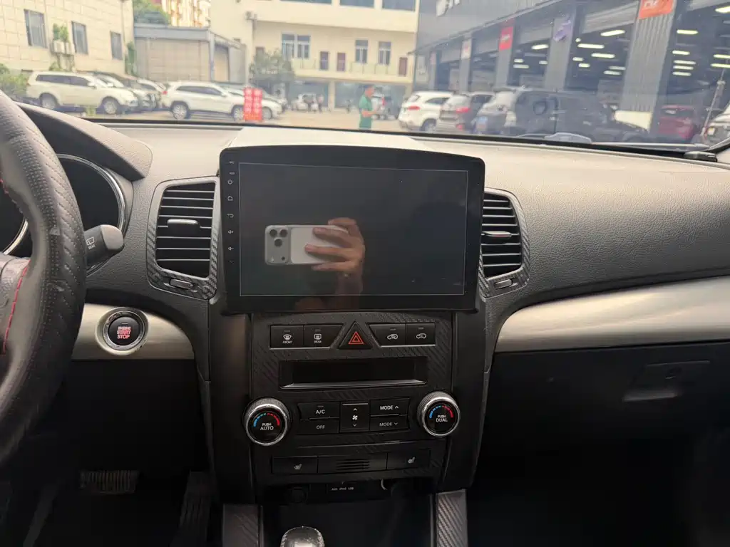 Kia Sorento — миниатюра 7