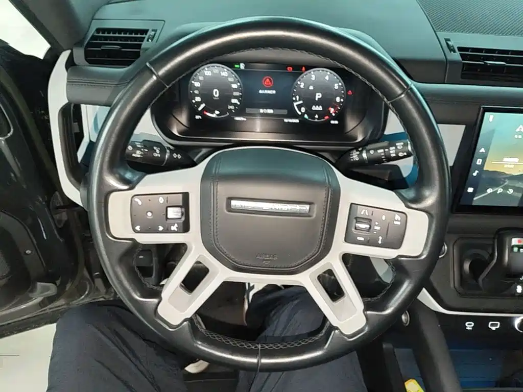 Land Rover Defender — миниатюра 11