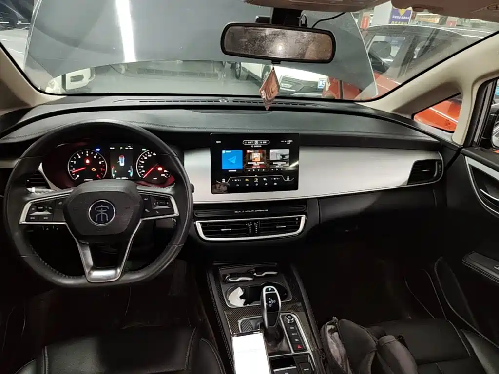 BYD MAX — миниатюра 13