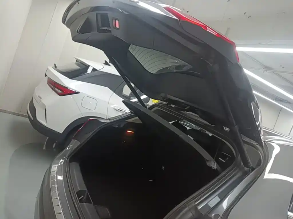 Mercedes-Benz GLA — миниатюра 19