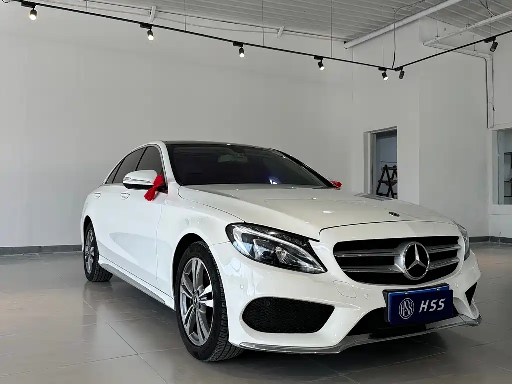 Mercedes-Benz C-Class — миниатюра 3