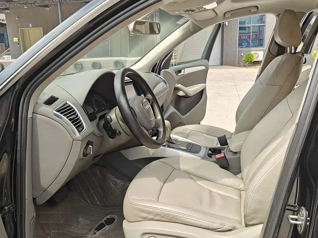 Audi Q5 — миниатюра 11