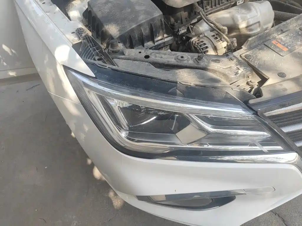 Roewe i5 — миниатюра 7