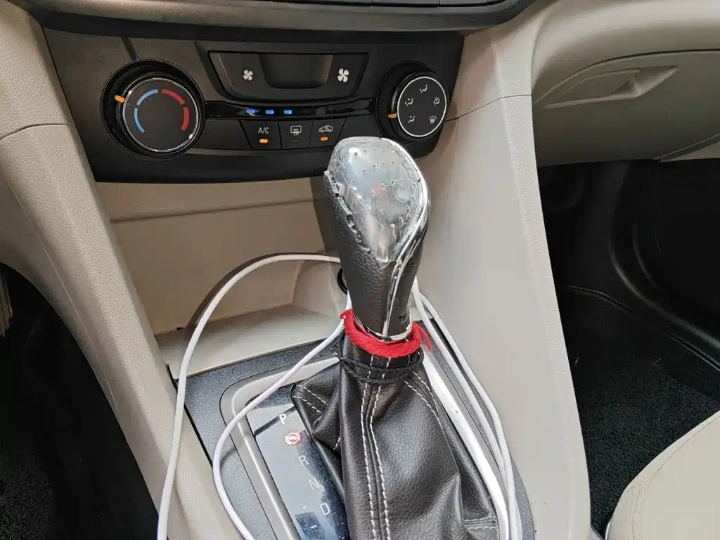 Buick Excelle — миниатюра 7