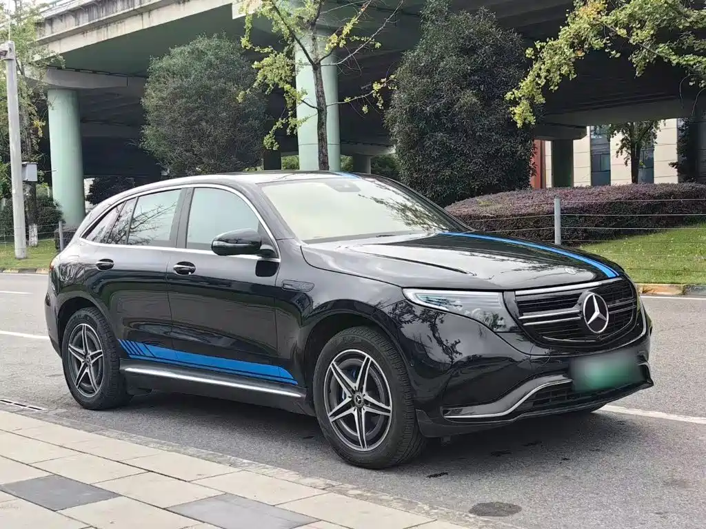 Mercedes-Benz EQC — миниатюра 4