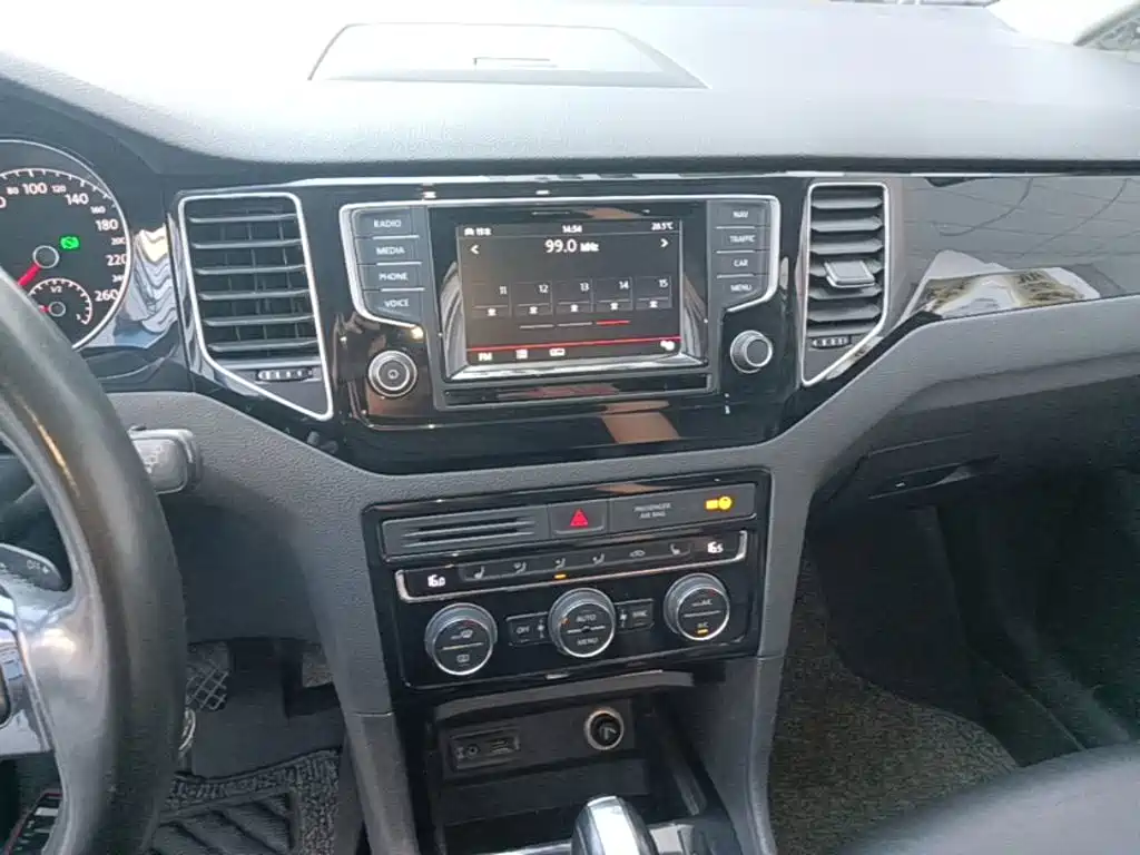 Volkswagen Golf (Import) — миниатюра 13