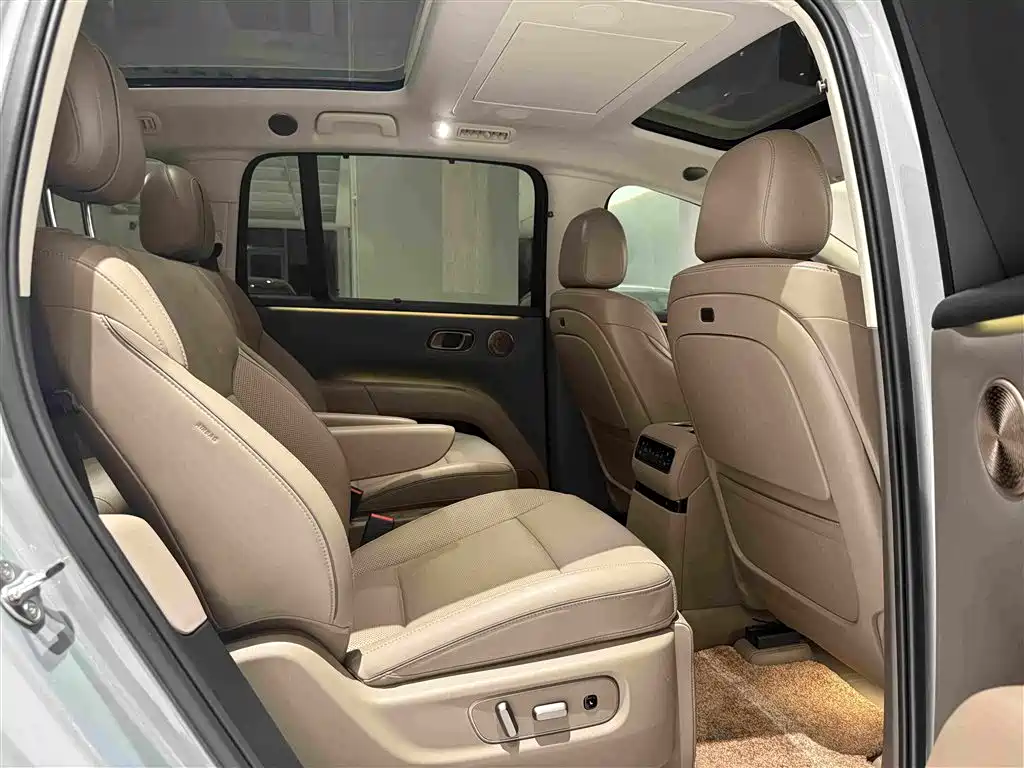 Li Auto Li i8 — миниатюра 13