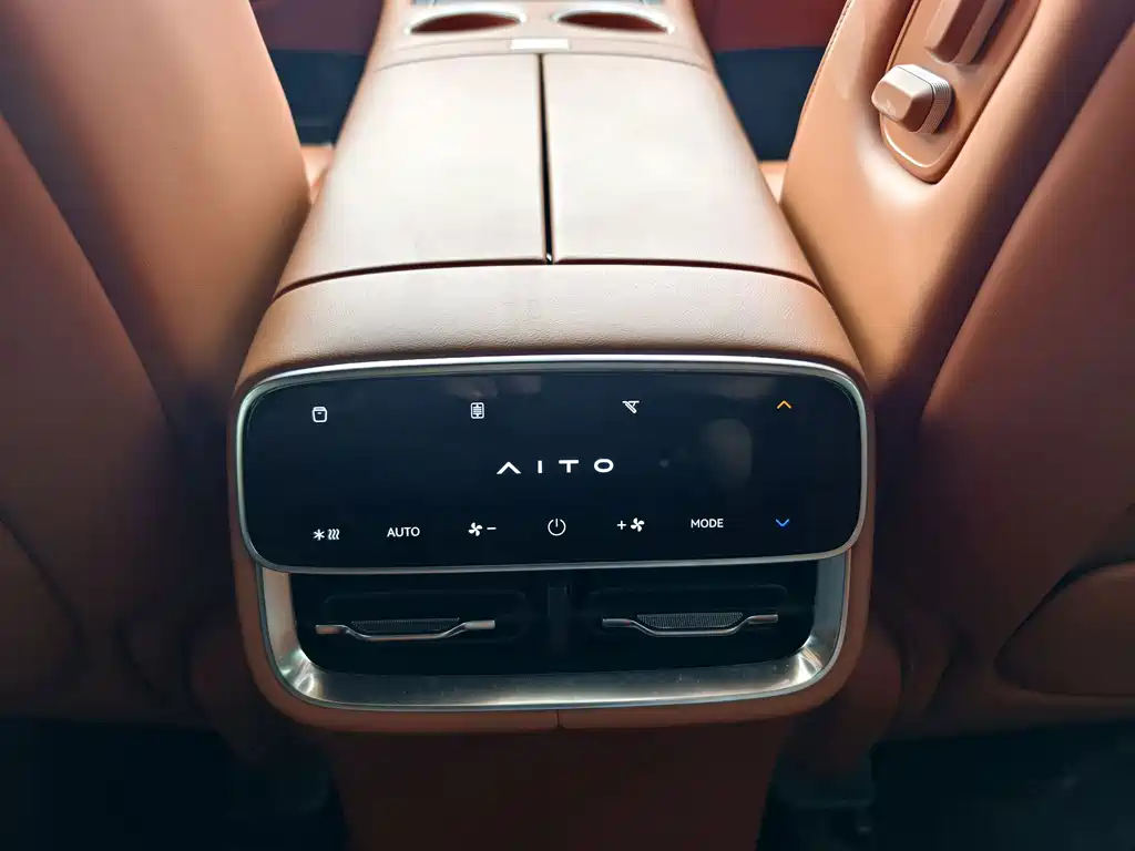 AITO AITO M7 — миниатюра 14