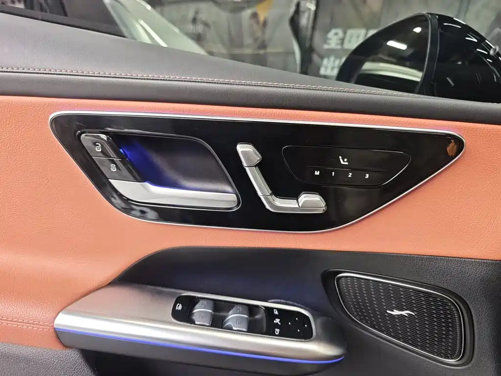 Mercedes-Benz GLC — миниатюра 10