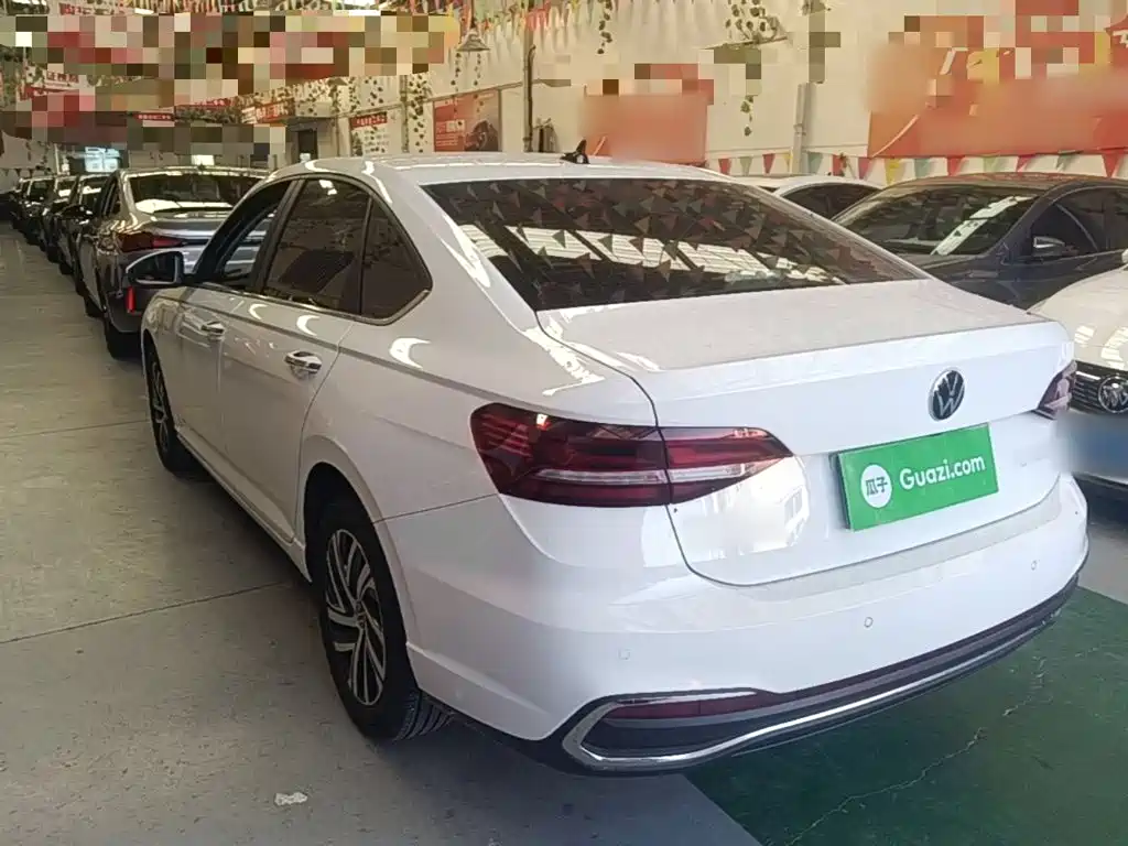 Volkswagen Lavida — миниатюра 5