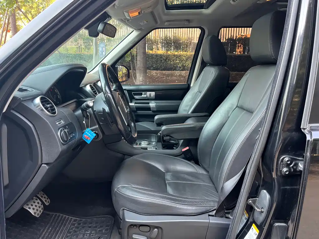 Land Rover Discovery — миниатюра 8
