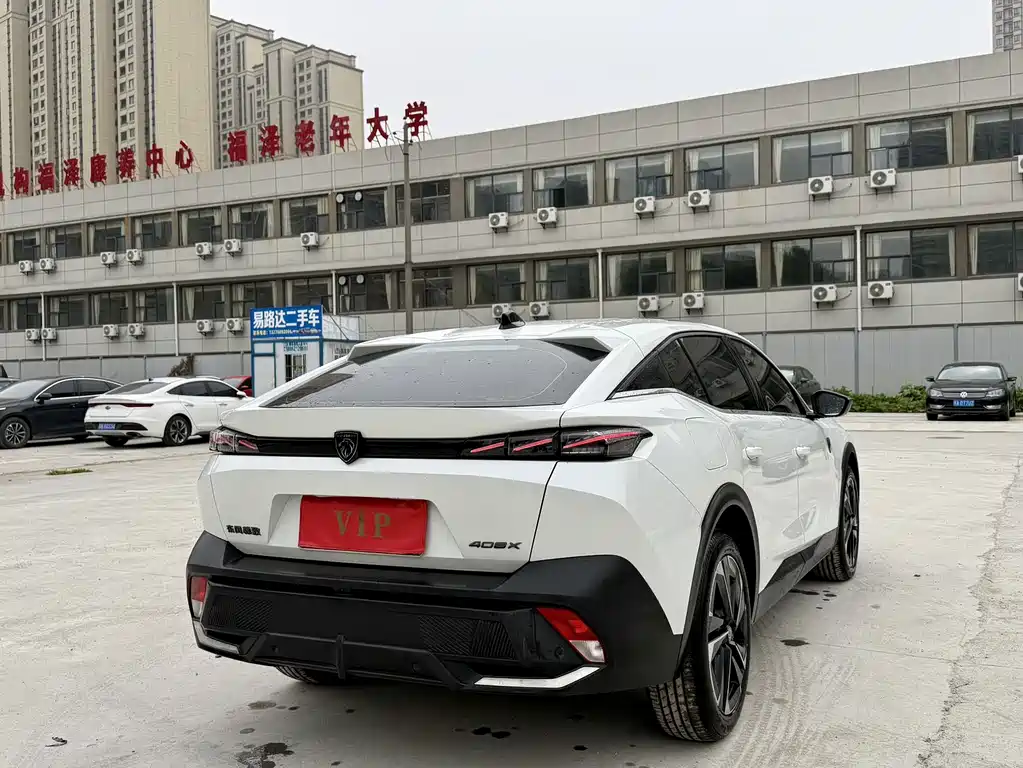 Peugeot 408X