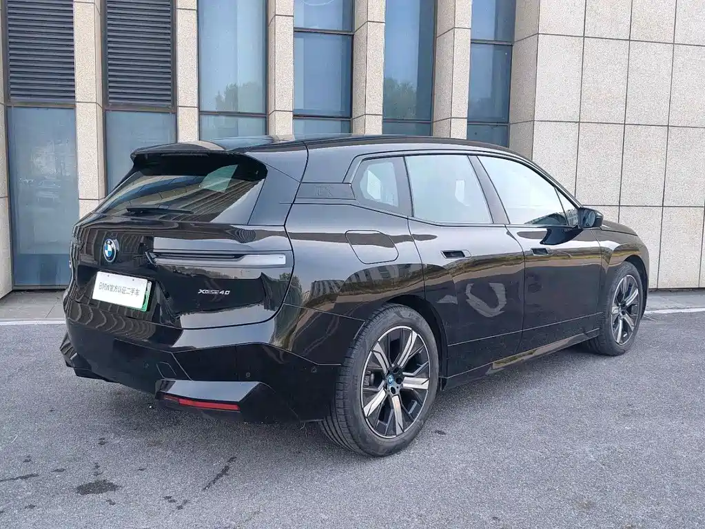 BMW iX — миниатюра 9